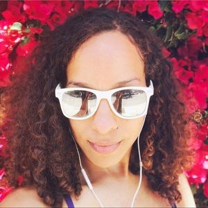 Meet your Posher, Starline